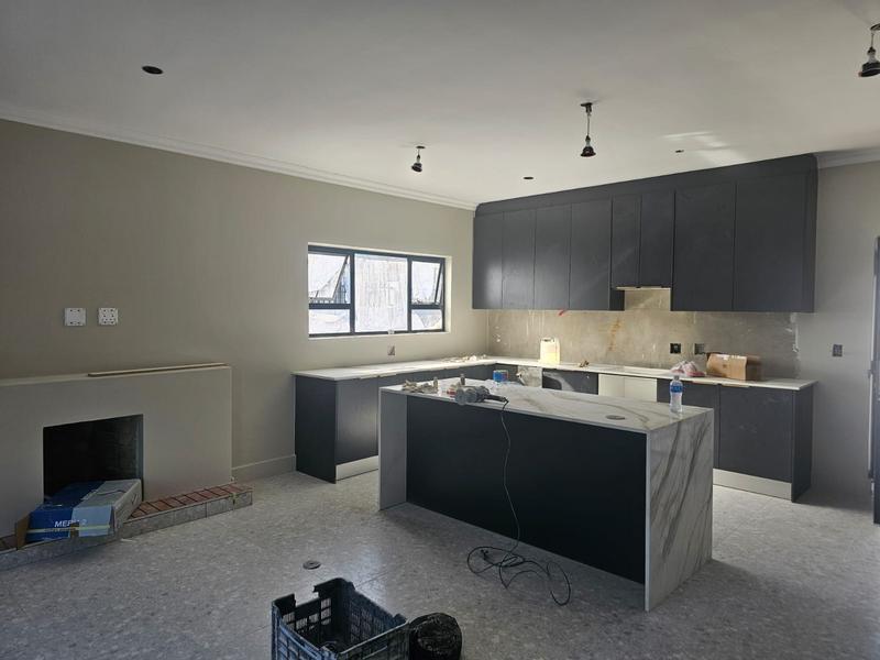 To Let 3 Bedroom Property for Rent in Clamhall Western Cape
